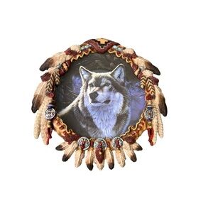 Hamilton Collection Plates Winter Majesty Protectors of the Wolf